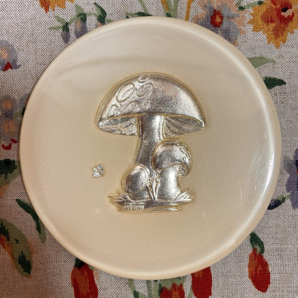 VTG 60s/70s Lucite Metallic Mushroom Trivet Hot Plate MCM Cottage Boho Retro